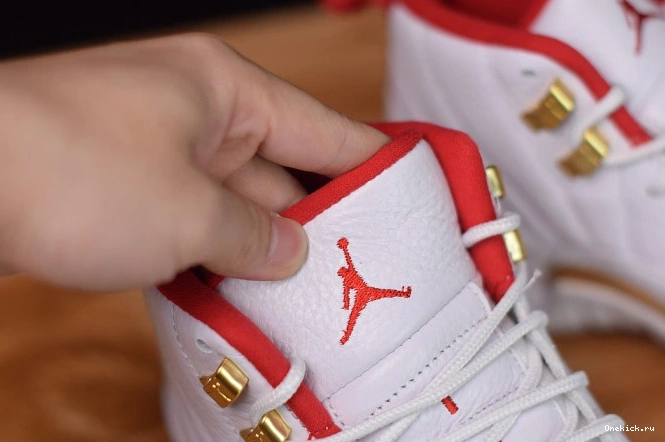 One Kick (2019) 12 Jordan Retro 130690-107 